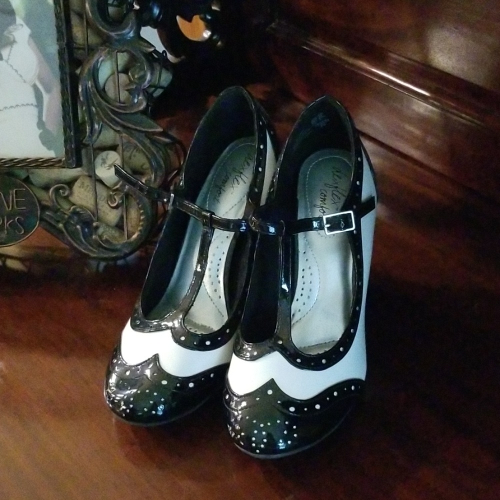 Vintage style heels